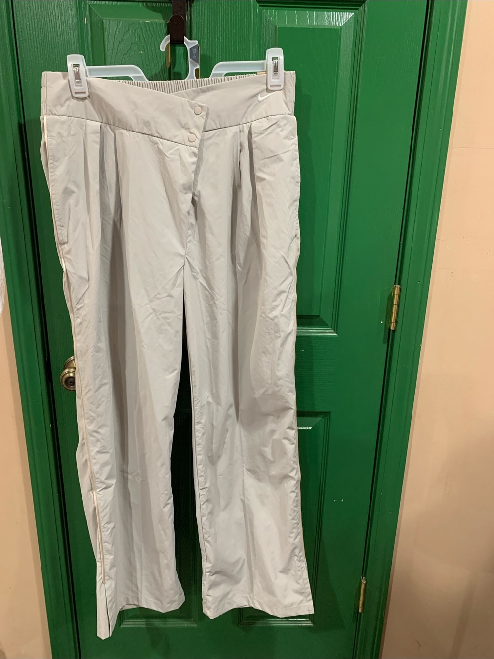 Nike Women's Wide-Leg Pants in White